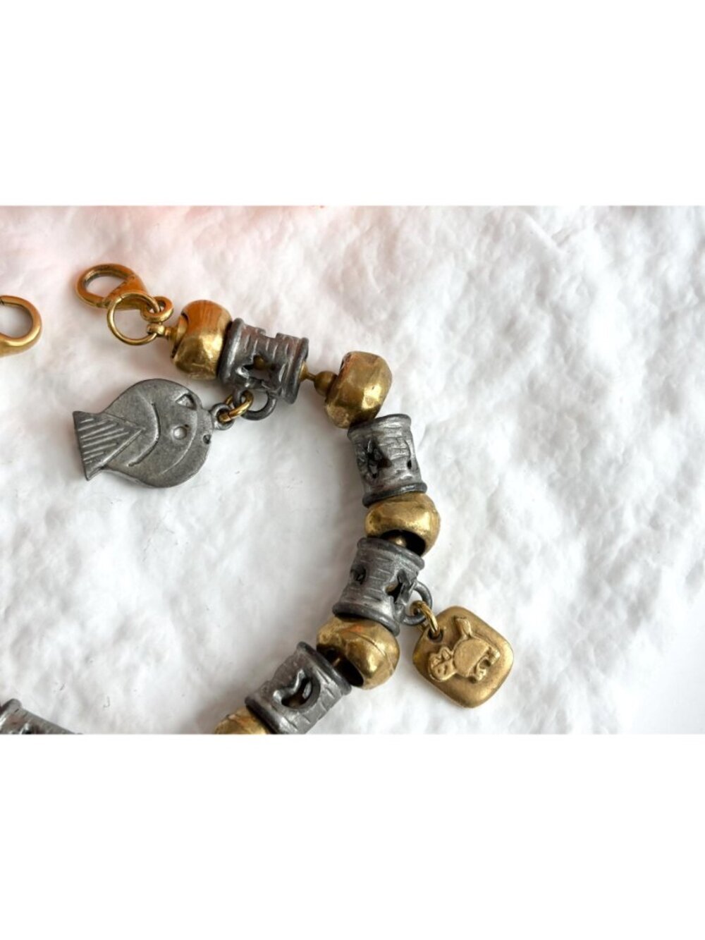 Liz Clairborne Gold & Silver Toned Beaded Terre Earth Medallion Pendant Bracelet - Picture 5 of 16
